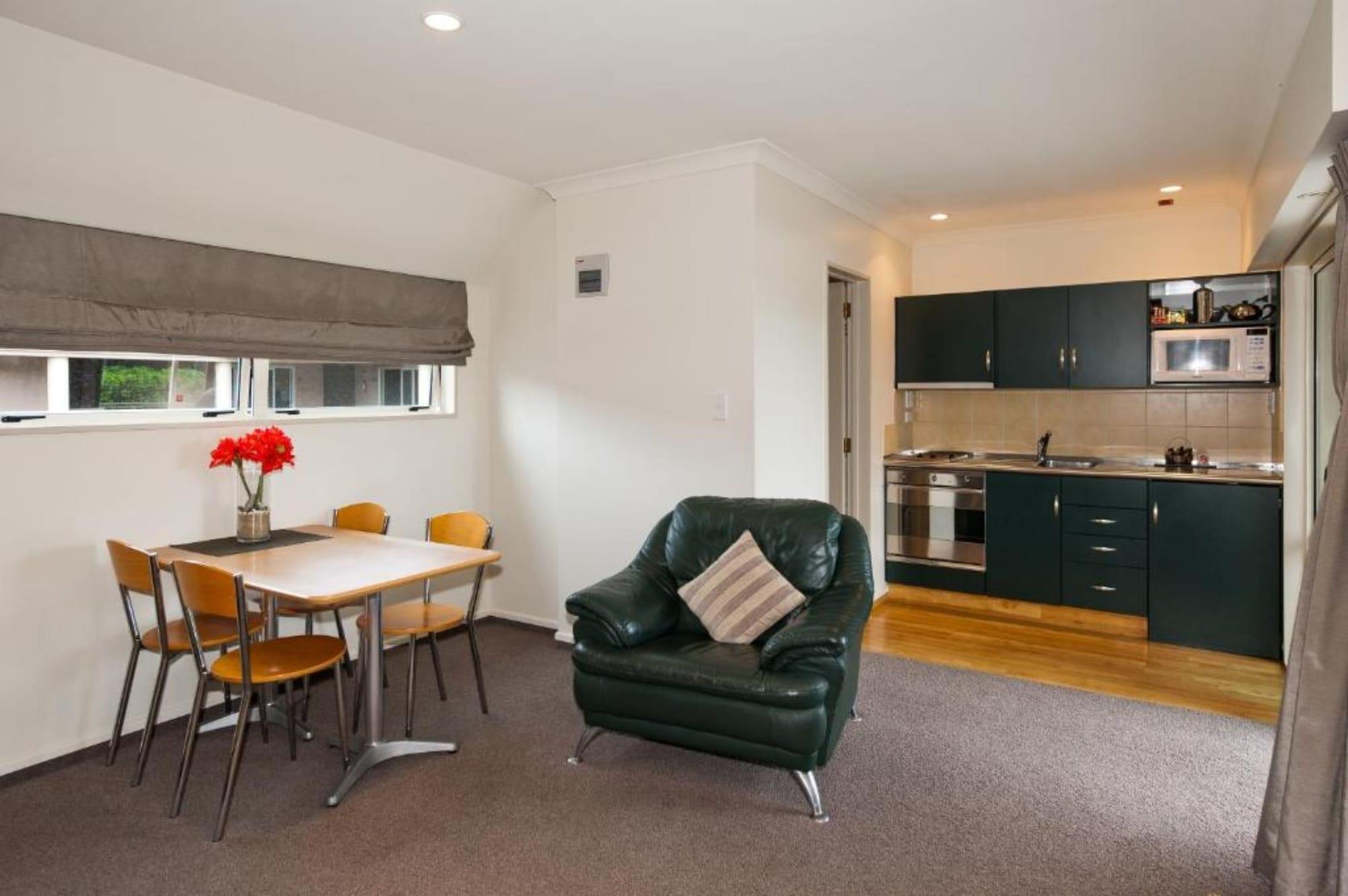 コロンボ イン ザ シティ クライストチャーチ エクステリア 写真 A one-bedroom apartment at the University of Waikato's accommodation village
