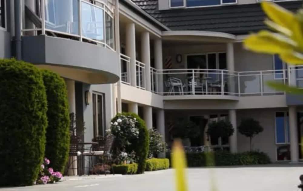 コロンボ イン ザ シティ クライストチャーチ エクステリア 写真 The exterior of the house